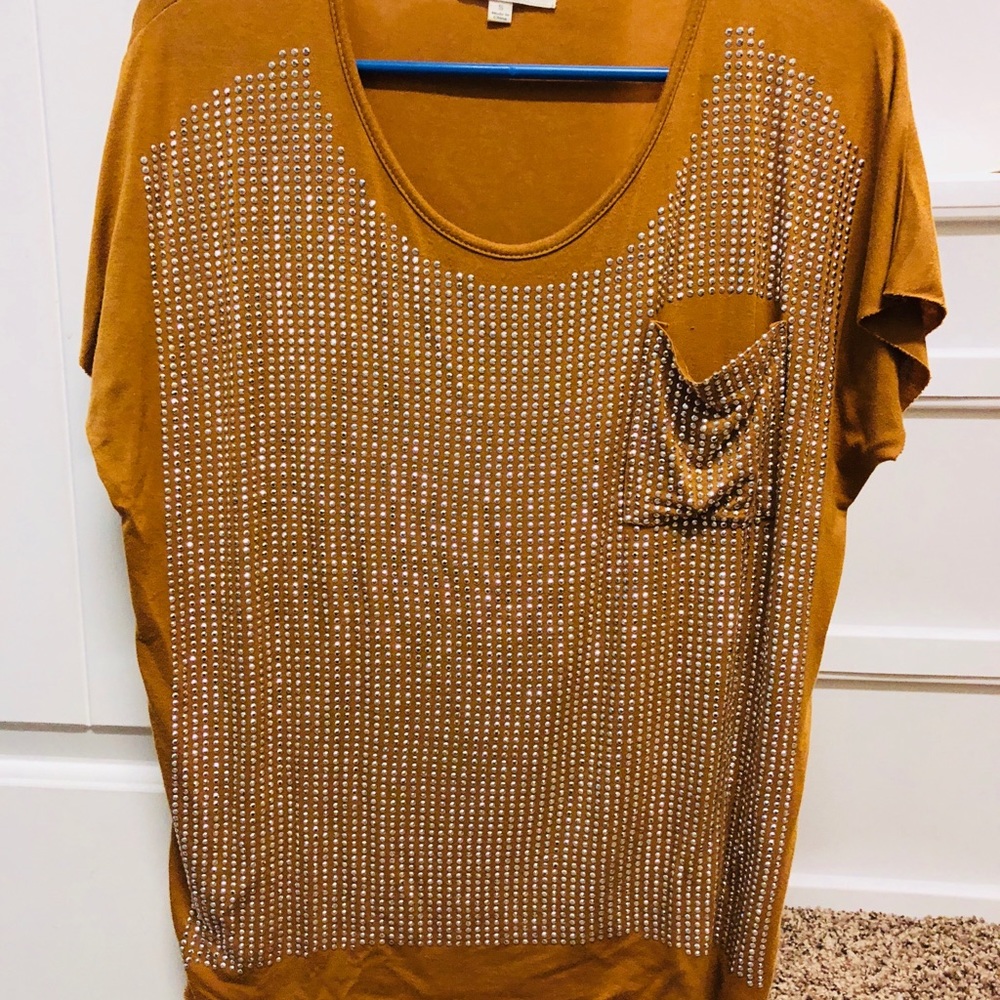 Bundle of 2 women’s shirts size S/M